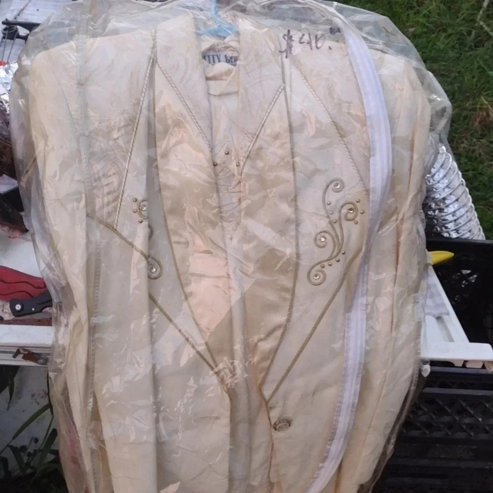 Ladies Dress Suit